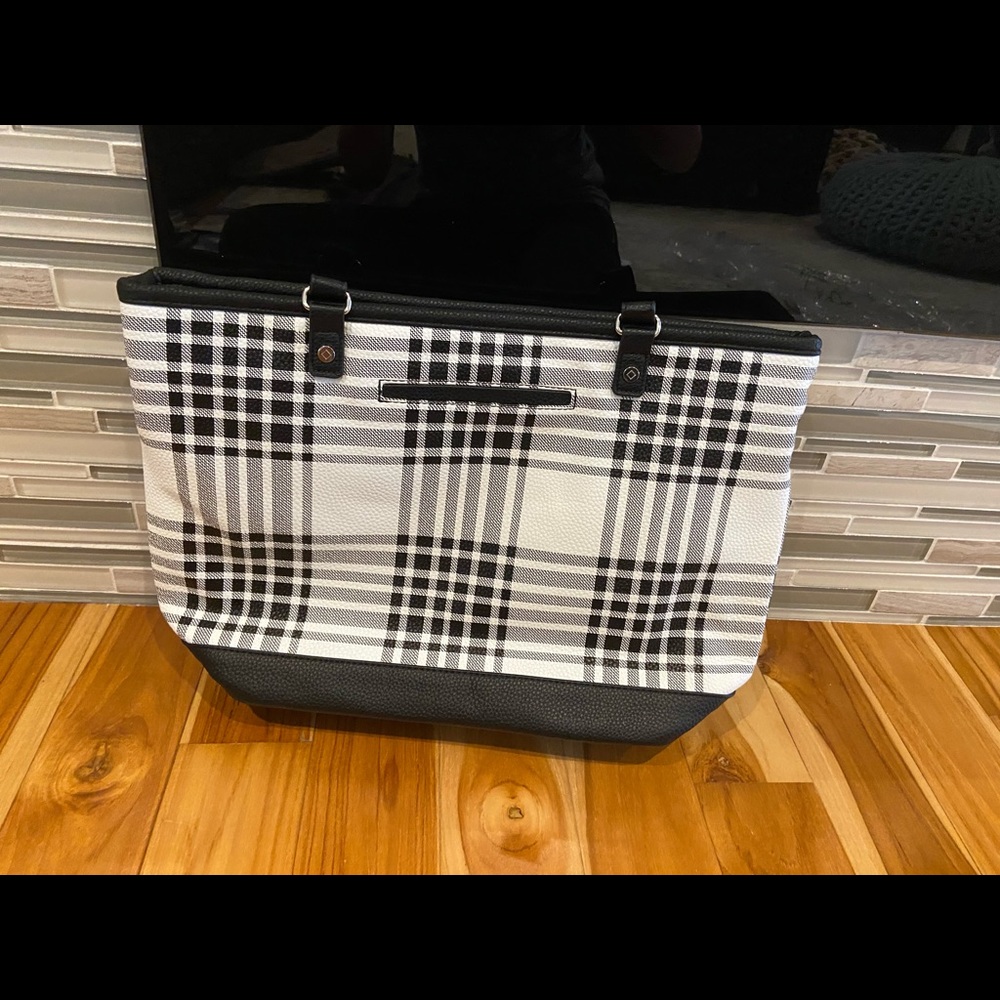 Thirty-One Tote in Black and White Plaid